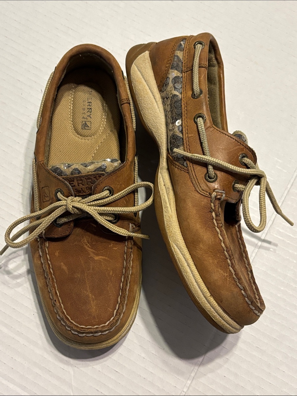 Sperry Topsiders Leather Women's Sequin Leopard Print Boat Shoes size 6M